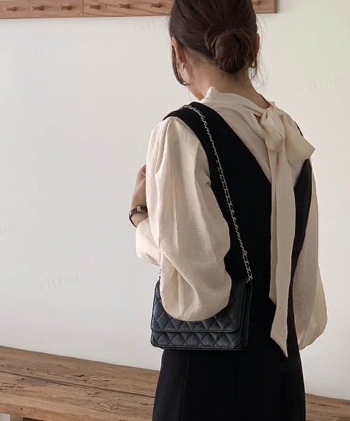 Dalfwin（ダールフィン）の「2023SS 春新作　韓国ファッション ブラウス レディース　バックリボンヴィンテージサテンブラウス リボン パフスリーブ トップス　2023SS シアー（シャツ/ブラウス・レディース・ベージュ/アイボリー・FREE）」の13枚目の写真