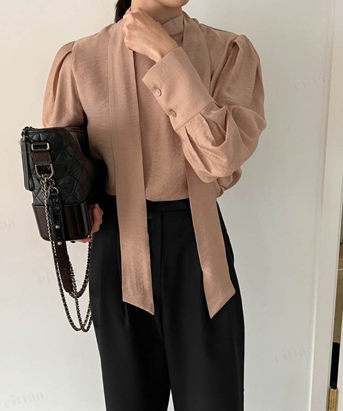 Dalfwin（ダールフィン）の「2023SS 春新作　韓国ファッション ブラウス レディース　バックリボンヴィンテージサテンブラウス リボン パフスリーブ トップス　2023SS シアー（シャツ/ブラウス・レディース・ベージュ/アイボリー・FREE）」の18枚目の写真