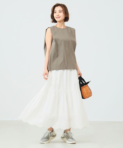 B:MING by BEAMS（ビーミングバイビームス）の「【セットアップ】タック ブラウス × テーパードパンツ（セットアップ・レディース・ブラック/ホワイト×ブルー/モカ・MEDIUM/SMALL）」の15枚目の写真