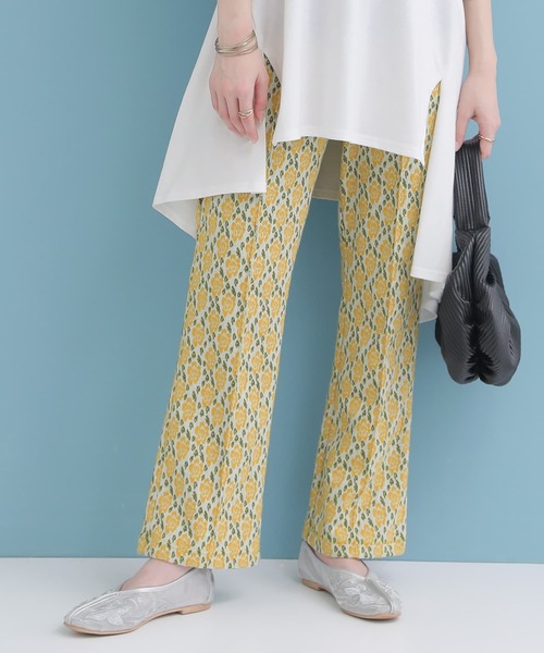 osharewalker（オシャレウォーカー）の「『カットソージャカードフレアパンツ』（その他パンツ・レディース・ブラック/イエロー・1/2）」の2枚目の写真