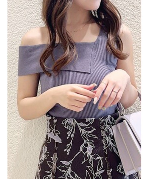 MERCURYDUO（マーキュリーデュオ）の「3WAYアシメチェンジリブコンパクトニット（ニット/セーター・レディース・オフホワイト/ブラック/パープル/ピンク・FREE）」の3枚目の写真