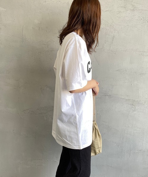 Carhartt WIP（カーハートダブリューアイピー）の「[carhartt WIP/カーハートダブリューアイピー] UNIVERSITY カレッジロゴ ショートスリーブTシャツ（Tシャツ/カットソー・レディース・ブラック/イエロー/ホワイト/グリーン・M/L/XL）」の7枚目の写真