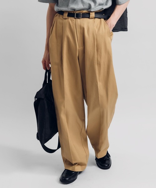 MUHET(ミュエータ)の「ストレートチノパンツ(チノパンツ・レディース・ネイビー/ベージュ/オフホワイト・SMALL/X-LARGE/MEDIUM)」の2枚目の写真