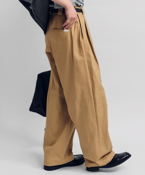 MUHET(ミュエータ)の「ストレートチノパンツ(チノパンツ・レディース・ネイビー/ベージュ/オフホワイト・SMALL/X-LARGE/MEDIUM)」の20枚目の写真