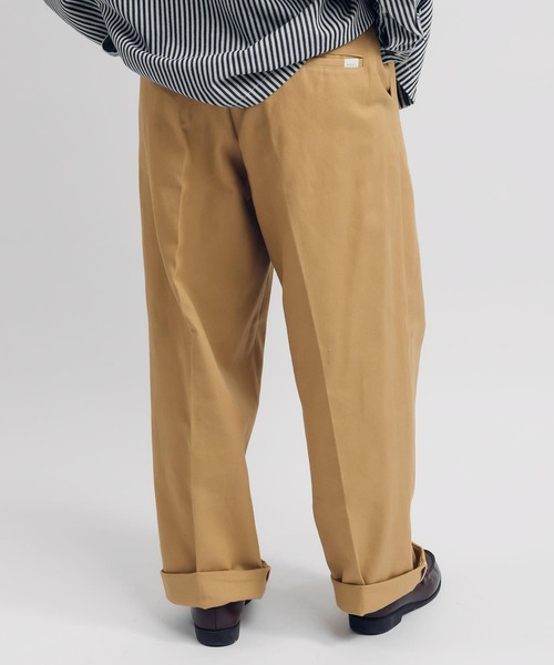 MUHET(ミュエータ)の「ストレートチノパンツ(チノパンツ・レディース・ネイビー/ベージュ/オフホワイト・SMALL/X-LARGE/MEDIUM)」の15枚目の写真