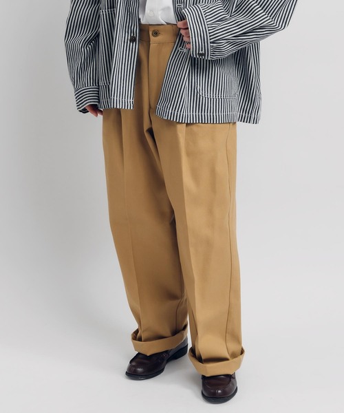 MUHET(ミュエータ)の「ストレートチノパンツ(チノパンツ・レディース・ネイビー/ベージュ/オフホワイト・SMALL/X-LARGE/MEDIUM)」の13枚目の写真
