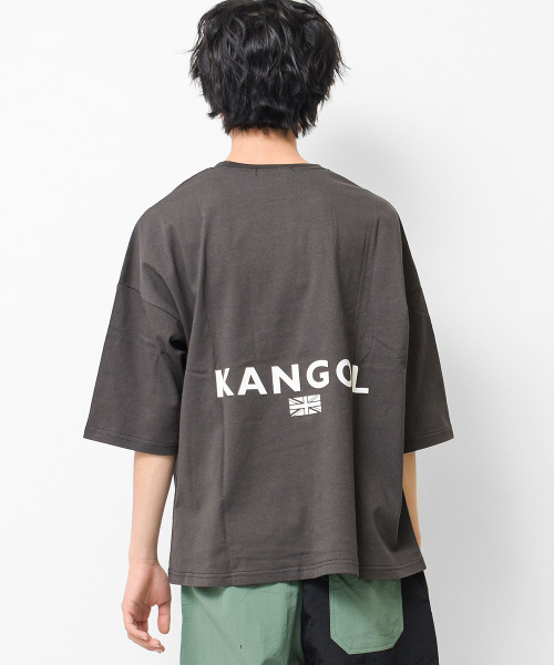 KANGOL KIDS(カンゴールキッズ)の「KANGOL 別注バックロゴスーパービッグTシャツ(Tシャツ/カットソー・キッズ・ブラック/チャコールグレー/オフホワイト・120/130/140/150)」の3枚目の写真