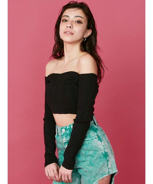 EVRIS（エヴリス）の「オフショルニットトップス（ニット/セーター・レディース・グリーン/ホワイト/ブラック・FREE）」の5枚目の写真