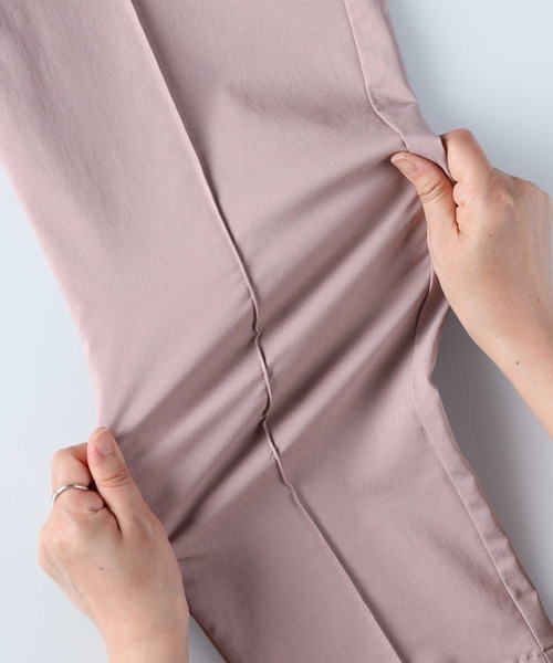 Right-on（ライトオン）の「【HONEYSUCKLE ROSE】サラサラ冷感テーパード（その他パンツ・レディース・ピンク/ベージュ/ブラック/カーキブラウン・S/M/L）」の19枚目の写真