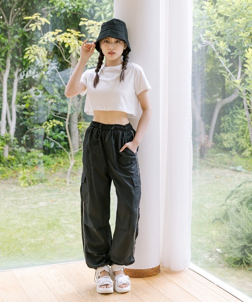 OLIVE des OLIVE（オリーブデオリーブ）の「クロップドTシャツ　1031060370（Tシャツ/カットソー・レディース・オフホワイト/ピンク/ブラック・FREE）」の12枚目の写真