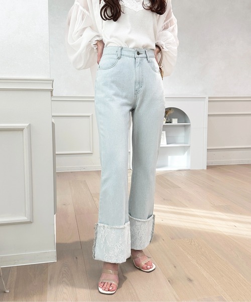 apres jour（アプレジュール）の「ハイウエストレースロールアップフレアデニム【ZOZOTOWN限定アイテム】（デニムパンツ・レディース・インディゴブルー/ライトブルー/ブラック・X-LARGE/MEDIUM/SMALL/LARGE）」の9枚目の写真