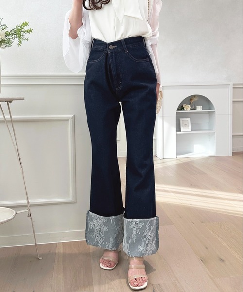 apres jour（アプレジュール）の「ハイウエストレースロールアップフレアデニム【ZOZOTOWN限定アイテム】（デニムパンツ・レディース・インディゴブルー/ライトブルー/ブラック・X-LARGE/MEDIUM/SMALL/LARGE）」の10枚目の写真