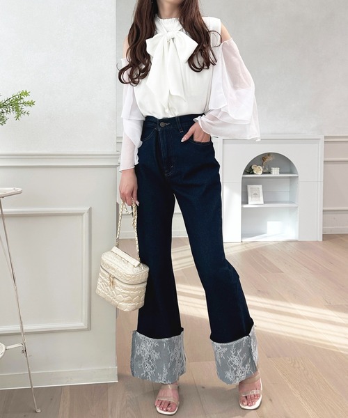 apres jour（アプレジュール）の「ハイウエストレースロールアップフレアデニム【ZOZOTOWN限定アイテム】（デニムパンツ・レディース・インディゴブルー/ライトブルー/ブラック・X-LARGE/MEDIUM/SMALL/LARGE）」の13枚目の写真