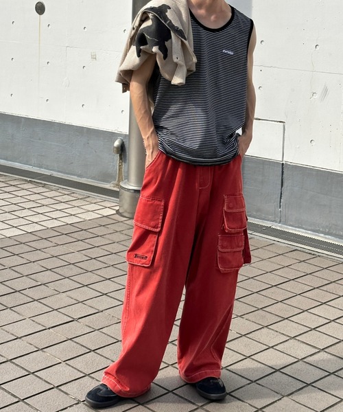Perushu(ペルーシュ)の「マルチポケットワイドイージースノーカーゴパンツ(カーゴパンツ・メンズ・チャコールグレー/カーキ/レッド・LARGE/SMALL/MEDIUM)」の9枚目の写真