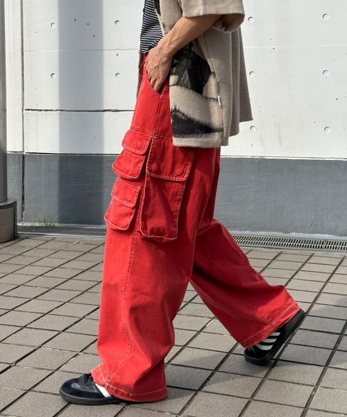 Perushu(ペルーシュ)の「マルチポケットワイドイージースノーカーゴパンツ(カーゴパンツ・メンズ・チャコールグレー/カーキ/レッド・LARGE/SMALL/MEDIUM)」の6枚目の写真
