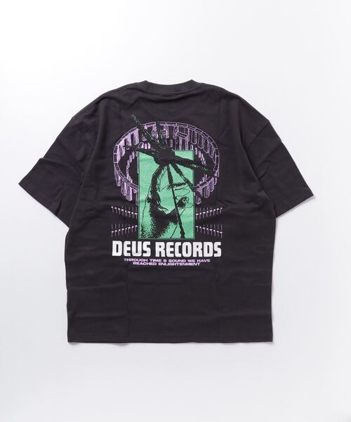 DEUS EX MACHINA（デウスエクスマキナ）の「TIME AND SOUND TEE（Tシャツ/カットソー・メンズ・ブラック/オフホワイト・MEDIUM/SMALL/LARGE）」の3枚目の写真