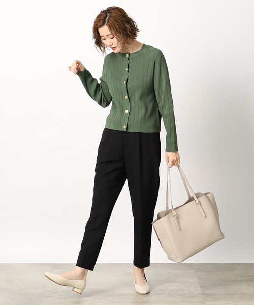 grove（グローブ）の「◆360度抜かりなし！楽チンきれいなマイベストテーパードパンツ（その他パンツ・レディース・ブラック系1/イエロー/グリーン/ブラック/ベージュ・02/03/01/04/00/05）」の9枚目の写真