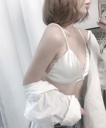 MOLUTOCHIARA（モルトキアラ）の「2color シルクタッチ ブラトップ 縁レース 光沢 サテン地（ブラジャー）」