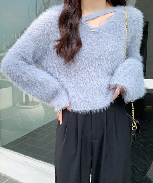 i-dare(アイディア)の「【i-dare】モヘアライク クロップド ニット ワイドセーター(ニット/セーター・レディース・グレー/アイボリー/ブラック/ホワイト/ライトパープル・FREE)」の4枚目の写真