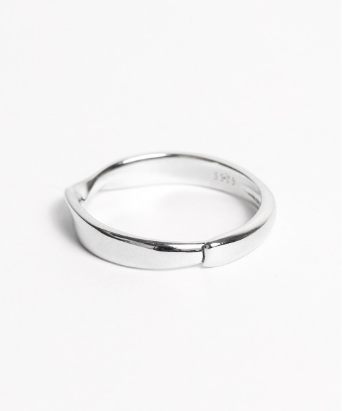 B.I.D.（ビーアイディー）の「《sterling silver》  フリーサイズ　ツイストリング（リング・レディース・シルバー・FREE）」の4枚目の写真