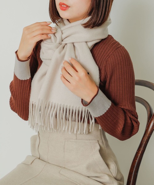 SENSE OF PLACE by URBAN RESEARCH（センスオブプレイスバイアーバンリサーチ）の「カシミヤ混ウールストール（マフラー・レディース・ブラック/オレンジ/アイボリー・ONE）」の5枚目の写真