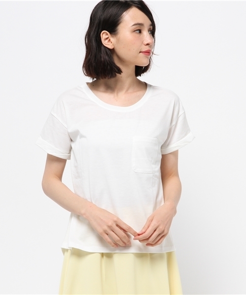 one after another NICE CLAUP(ワンアフターアナザーナイスクラップ)の「【ナイスクラップ】ポケット付きTシャツ(Tシャツ/カットソー・レディース・オフホワイト/カーキ/ネイビー・FREE)」の2枚目の写真