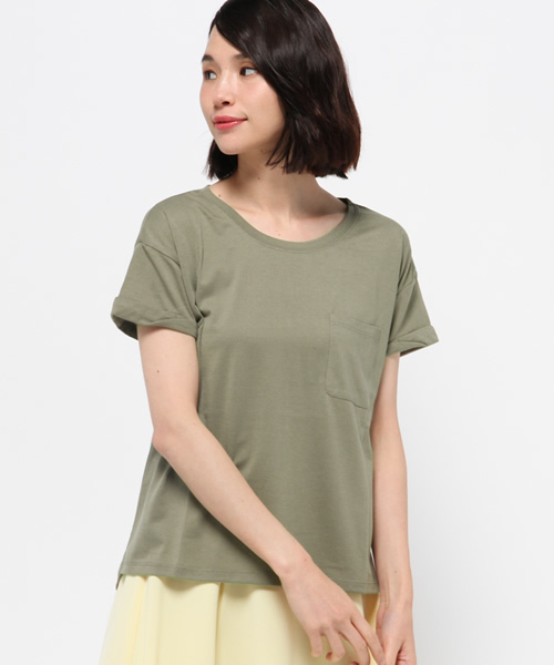 one after another NICE CLAUP(ワンアフターアナザーナイスクラップ)の「【ナイスクラップ】ポケット付きTシャツ(Tシャツ/カットソー・レディース・オフホワイト/カーキ/ネイビー・FREE)」の1枚目の写真