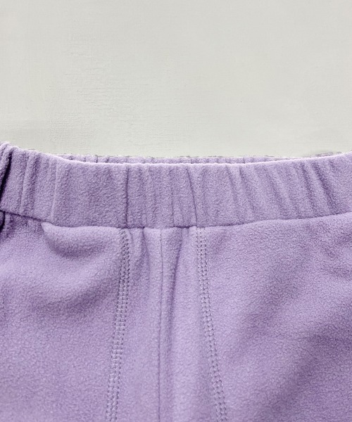 OMNES(オムネス)の「キッズふわ軽静電気防止マイクロフリースパンツ(その他パンツ・キッズ・チャコールグレー/グリーン/パープル・140/110/100/120/130)」の4枚目の写真