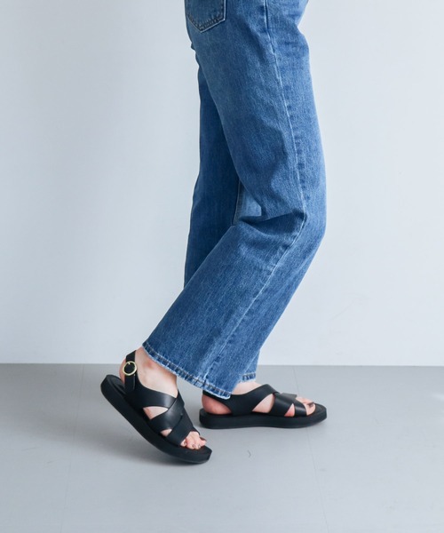 EVOL（イーボル）の「【EVOL】クロスベルトフラットサンダル IW5304（サンダル・レディース・ベージュ/ブラック・S/M/L/LL）」の8枚目の写真