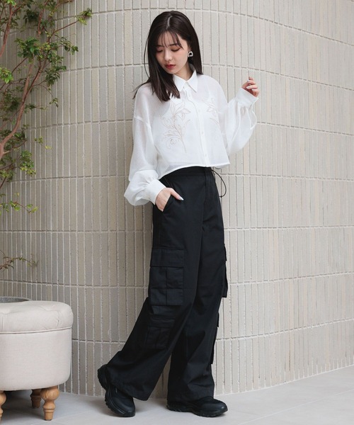 RAGEBLUE（レイジブルー）の「ビッグポケット/ミリタリールーズカーゴパンツ（カーゴパンツ・レディース・ライトグレー/ブラック/ライム・FREE）」の4枚目の写真