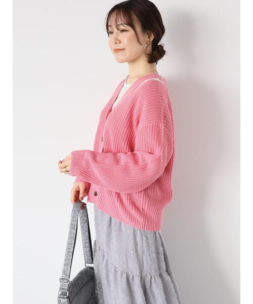 ehka sopo（エヘカソポ）の「カットアウトVネックカーディガン（カーディガン/ボレロ・レディース・キナリ/グレー/ピンク/ミント・F）」の6枚目の写真