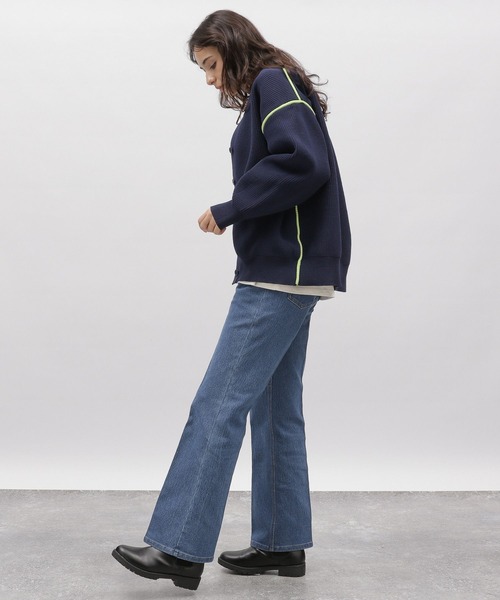 LAKOLE(ラコレ)の「フレアデニム / 102226(デニムパンツ・レディース・チャコール/アクア/ネイビー・LARGE/MEDIUM/SMALL)」の13枚目の写真