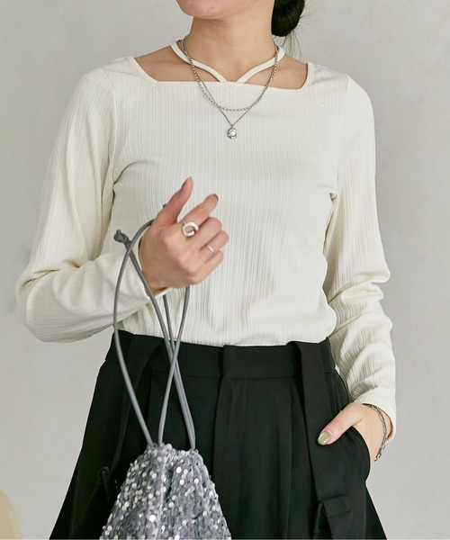 Thevon（ゼボン）の「ランダムリブホルターネックプルオーバー（Tシャツ/カットソー・レディース・オフホワイト/ブラック/モカ/イエロー・FREE）」の6枚目の写真