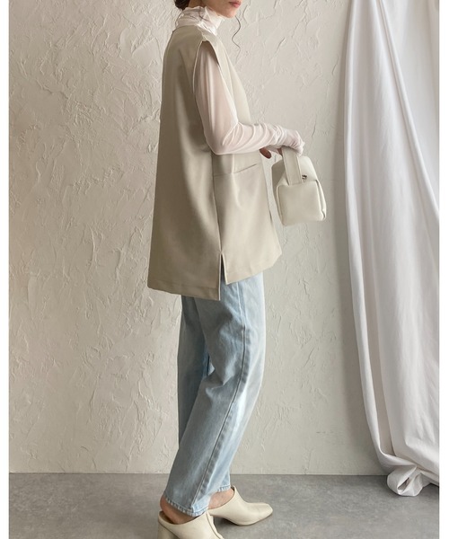 She's Closet(シーズクローゼット)の「ノーカラー深Vネックベスト&パンツスタイル セットアップ(セットアップ・レディース・ブラック/サンドベージュ/グレイッシュベージュ・S/M/L)」の22枚目の写真