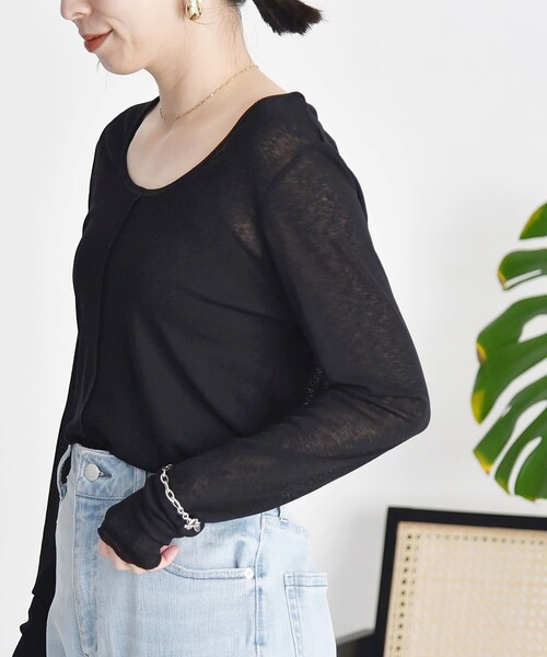 quaranciel(カランシエル)の「quaranciel:〈手洗い可能〉シアー スラブ 2WAY ロンTEE(Tシャツ/カットソー・レディース・ブラック/ライトグリーン/オフホワイト・ONE SIZE)」の1枚目の写真
