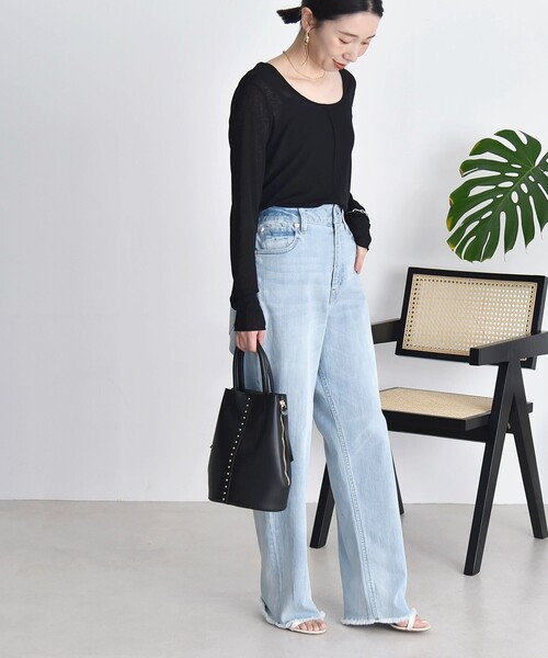 quaranciel(カランシエル)の「quaranciel:〈手洗い可能〉シアー スラブ 2WAY ロンTEE(Tシャツ/カットソー・レディース・ブラック/ライトグリーン/オフホワイト・ONE SIZE)」の4枚目の写真