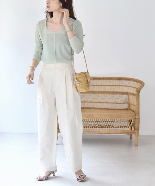 quaranciel(カランシエル)の「quaranciel:〈手洗い可能〉シアー スラブ 2WAY ロンTEE(Tシャツ/カットソー・レディース・ブラック/ライトグリーン/オフホワイト・ONE SIZE)」の7枚目の写真