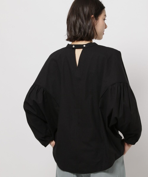 niko and...（ニコアンド）の「シルクネップドルマンブラウス（シャツ/ブラウス・レディース・ブラック/アイボリー・FREE）」の5枚目の写真