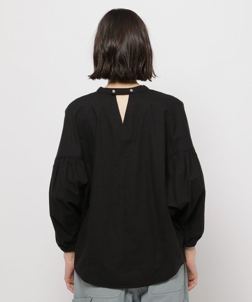 niko and...（ニコアンド）の「シルクネップドルマンブラウス（シャツ/ブラウス・レディース・ブラック/アイボリー・FREE）」の10枚目の写真