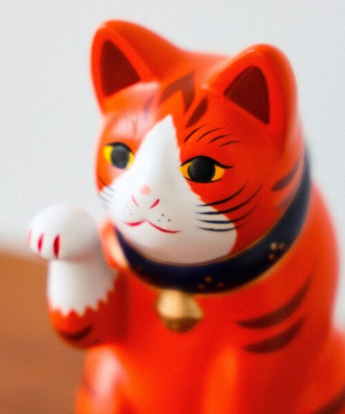 BEAMS JAPAN（ビームス　ジャパン）の「中外陶園 / 別注 まねき猫 右手 3号（インテリア雑貨・メンズ・ネイビー/ゴールド/オレンジ・ONE SIZE）」の22枚目の写真