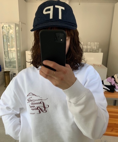 THEATRE PRODUCTS(シアタープロダクツ)の「【スパイク 小川暖奈×THEATREPRODUCTS コラボ】SEASIDE AND RIVER プルオーバー(スウェット・レディース・ホワイト/ブラック・FREE)」の6枚目の写真