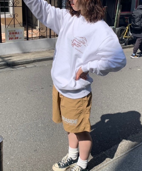 THEATRE PRODUCTS(シアタープロダクツ)の「【スパイク 小川暖奈×THEATREPRODUCTS コラボ】SEASIDE AND RIVER プルオーバー(スウェット・レディース・ホワイト/ブラック・FREE)」の7枚目の写真