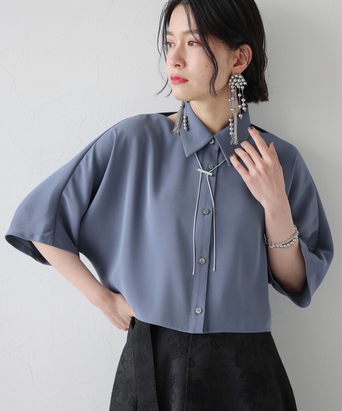 HARE(ハレ)の「トロミカタアキショートシャツ(HARE)(シャツ/ブラウス・レディース・ブラック/グレー/ブルー/オレンジ/パープル/グリーン/レッド・FREE)」の4枚目の写真