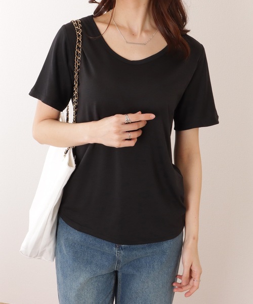 Lace Ladies(レースレディース)の「Vネック ベーシック 半袖 ゆる トップス(Tシャツ/カットソー・レディース・ブラック/ベージュ/ホワイト・S/M/XL)」の4枚目の写真