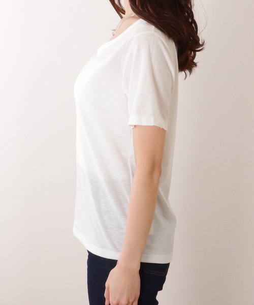 Lace Ladies(レースレディース)の「Vネック ベーシック 半袖 ゆる トップス(Tシャツ/カットソー・レディース・ブラック/ベージュ/ホワイト・S/M/XL)」の19枚目の写真