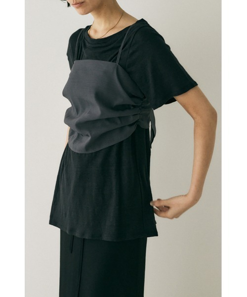 M_(エムアンダーバー)の「吸湿、速乾性のある麻のカットソーと透け感のあるキャミソールの重ね着セット(Tシャツ/カットソー・レディース・ホワイト/ブラック・FREE)」の3枚目の写真