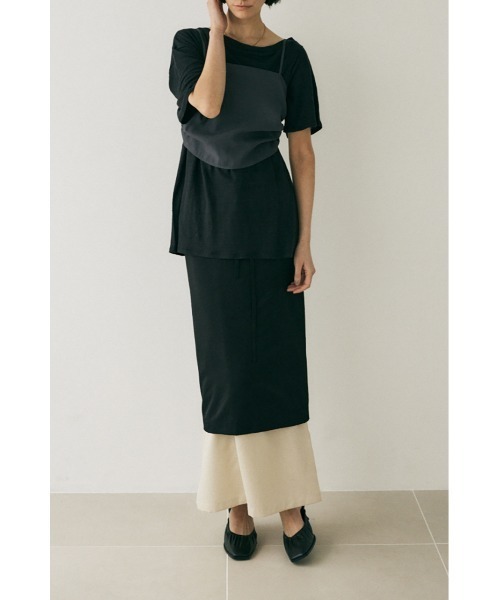 M_(エムアンダーバー)の「吸湿、速乾性のある麻のカットソーと透け感のあるキャミソールの重ね着セット(Tシャツ/カットソー・レディース・ホワイト/ブラック・FREE)」の4枚目の写真