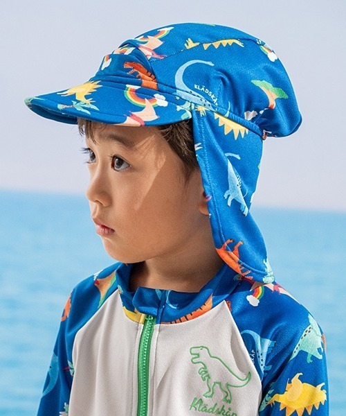 kladskap(クレードスコープ)の「【SWIM】総柄日よけ付スイムキャップ(スイムグッズ・キッズ・ブルー/サックスブルー/ピンク・FREE)」の1枚目の写真