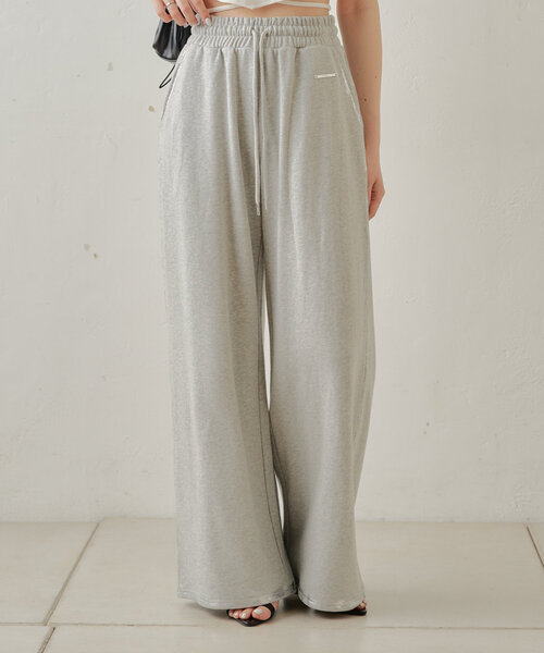 Chico(チコ)の「箔プリントワイドスウェットパンツ(その他パンツ・レディース・ホワイト/グレー/チャコールグレー・FREE)」の2枚目の写真