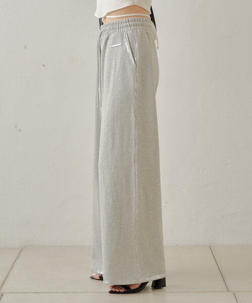 Chico(チコ)の「箔プリントワイドスウェットパンツ(その他パンツ・レディース・ホワイト/グレー/チャコールグレー・FREE)」の8枚目の写真